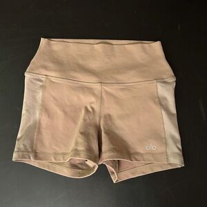 ALO Yoga High-Waist Shorts in Tan